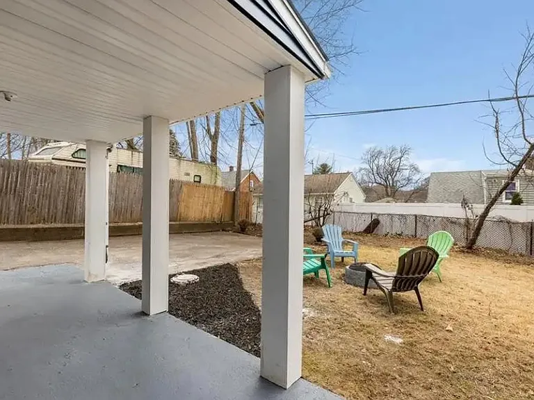 214 Greene St — Photo 23