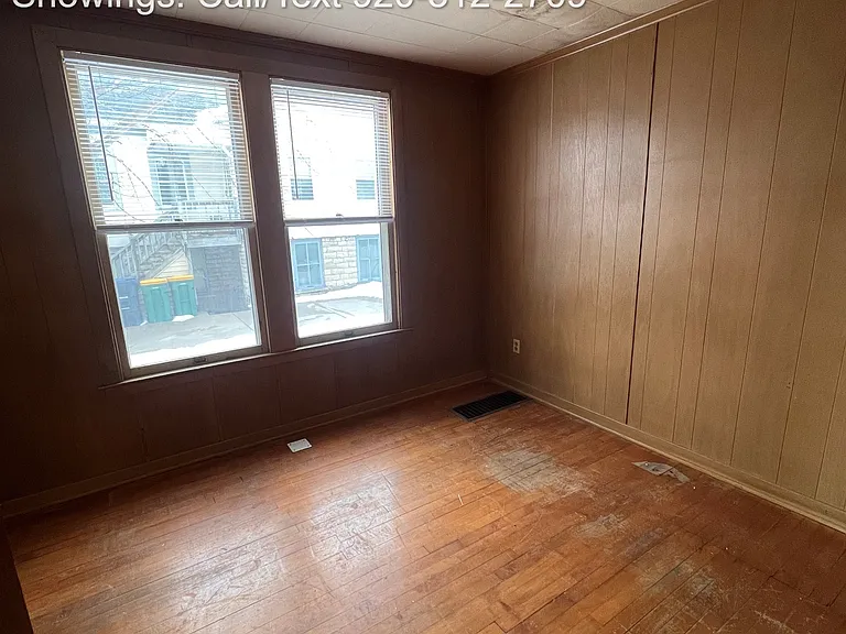 100 E Merrill Ave — Photo 9