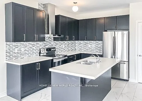 77 Brookfam St — Photo 13