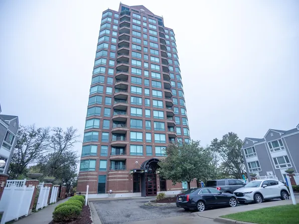 3320 Spinnaker Ln APT 4C, Detroit, MI 48207