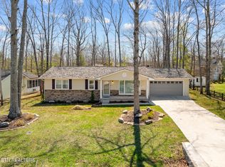 156 Dovenshire Dr, Crossville, TN 38558