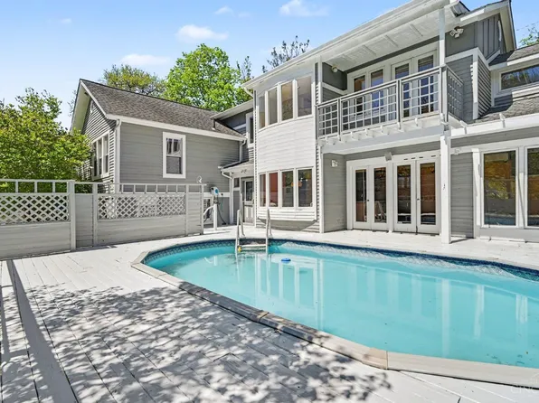 3583 Cooper Rd, Cincinnati, OH 45241