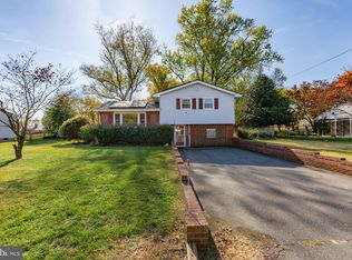203 Ridgemore St, Fredericksburg, VA 22405