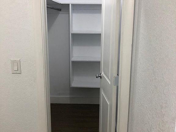 Walk in closet