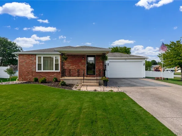 2182 Jagow Rd, Niagara Falls, NY 14304