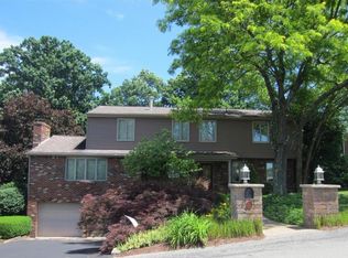 121 Regal Ct, Monroeville, PA