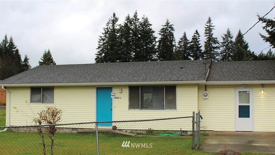 1st image of 2932 26th Ave NE APT 1