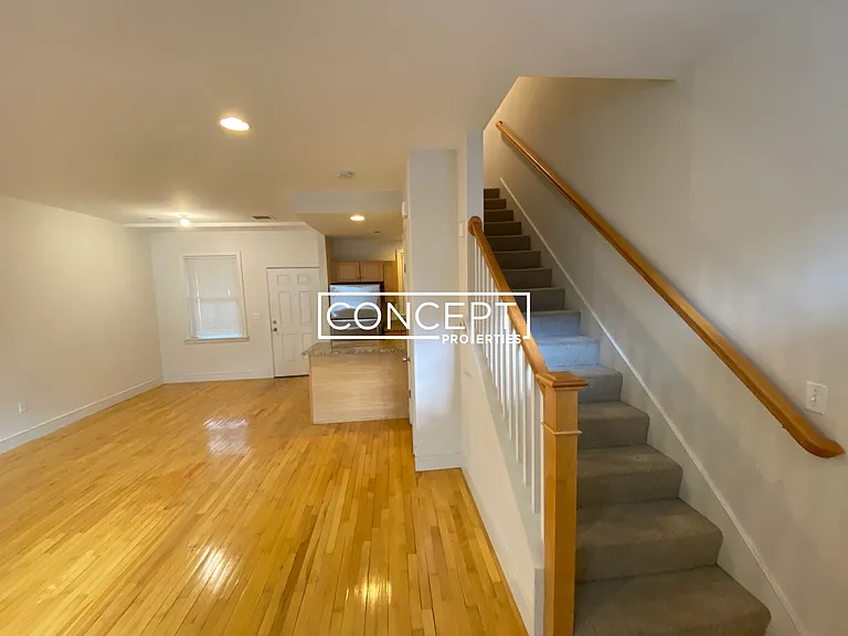 110A 2nd St #112 — Photo 6
