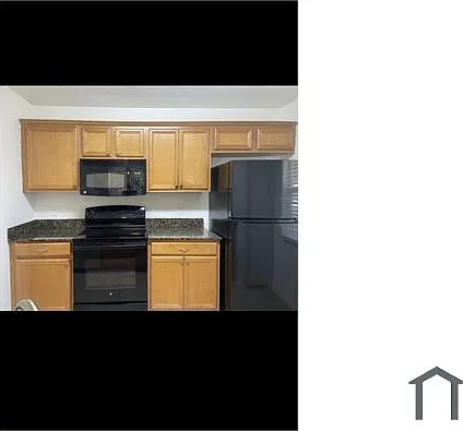 3 bed, 2800 sqft, $2,750 — Photo 3