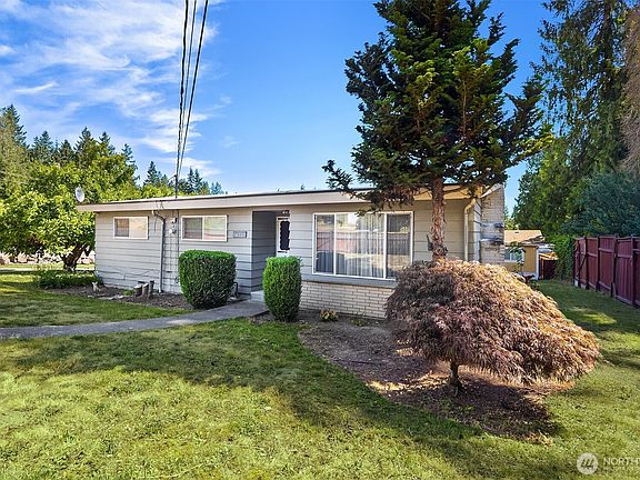 2nd image of 16727 1st Avenue SE