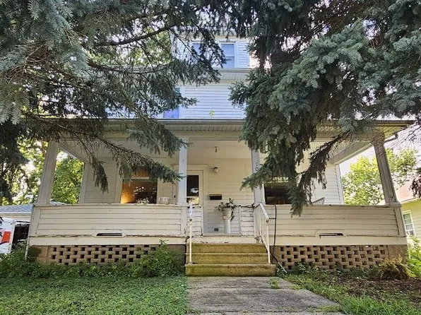 108 S Harrison St, Lake Mills, IA 50450