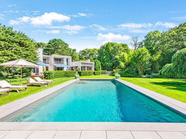 (undisclosed Address), Wainscott, NY 11975