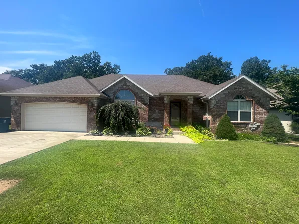 624 N Vermillion Drive, Strafford, MO 65757