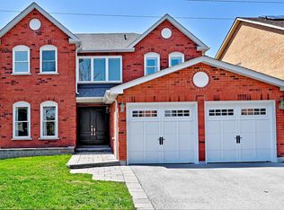 194 Chambers Cres, Newmarket, ON L3X1T1