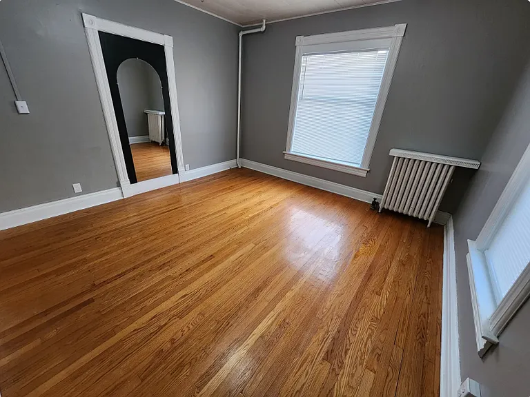 207 N 6th St #1 — Photo 25