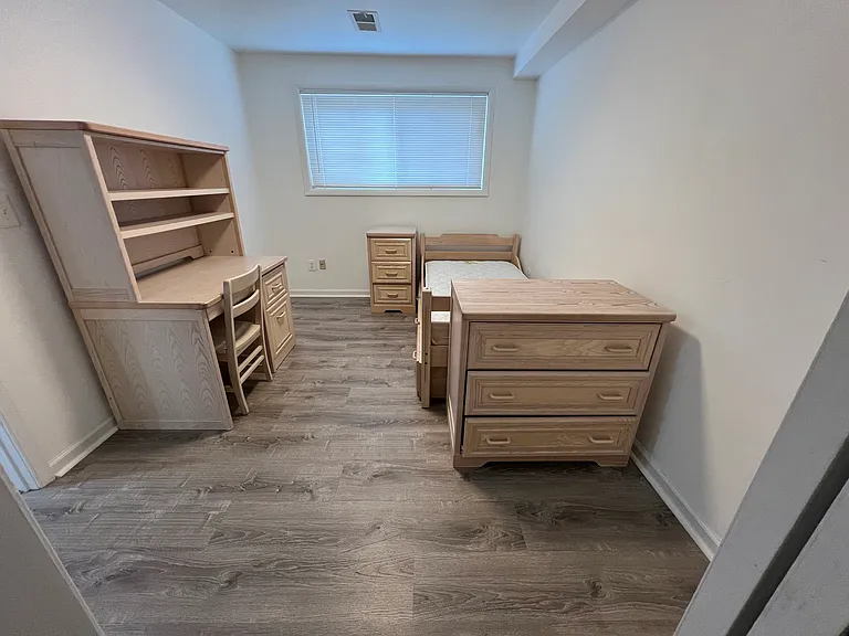 7704 Bristow Dr — Photo 17