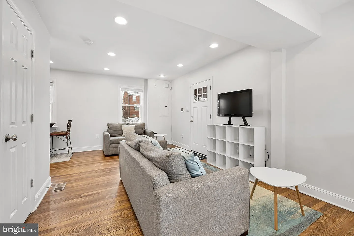 4 bed, 2.5 bath, 1789 sqft, $3,600 — Photo 4