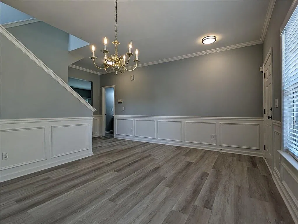 4 bed, 2.5 bath, 2128 sqft, $2,800 — Photo 4