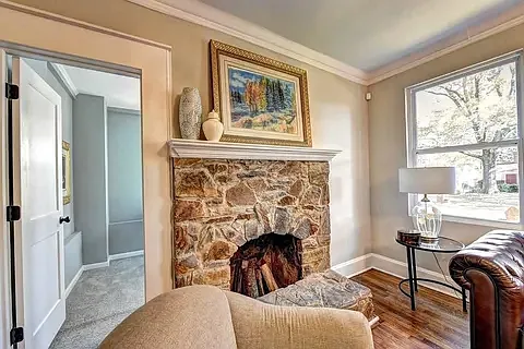 757 Kennolia Dr SW — Photo 5