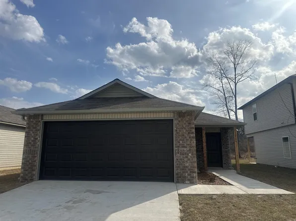 10704 Mason Dr, North Little Rock, AR 72113