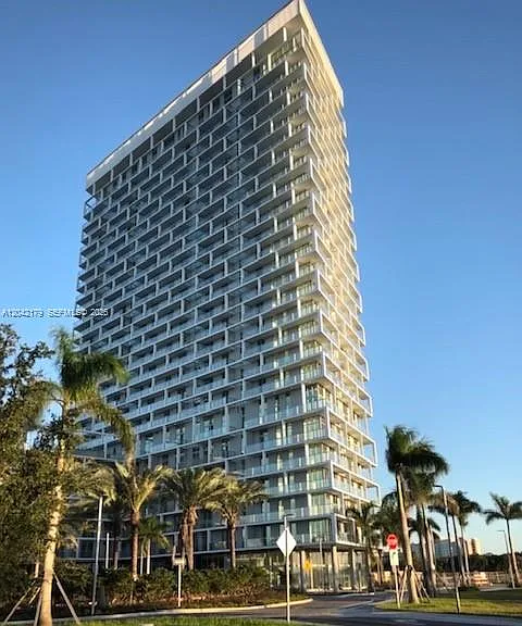 2000 Metropica Way #903 — Photo 36
