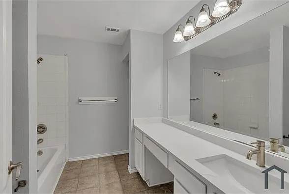 711 Parkplace Rdg — Photo 22