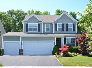 555 Summer Tree Loop, Marysville, OH 43040