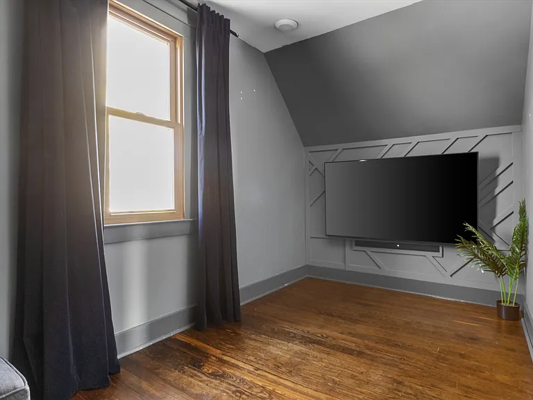 6504 Bedford Ave — Photo 23