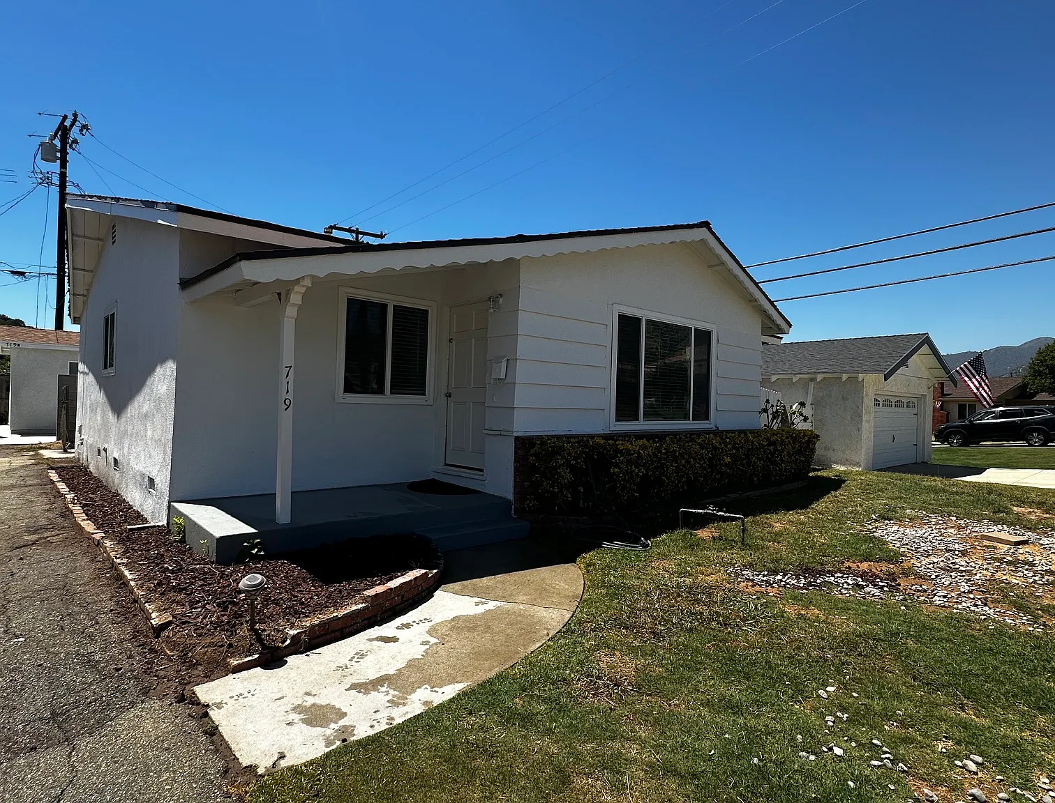 3 bed, 1.5 bath, 1157 sqft, $3,250 — Photo 2