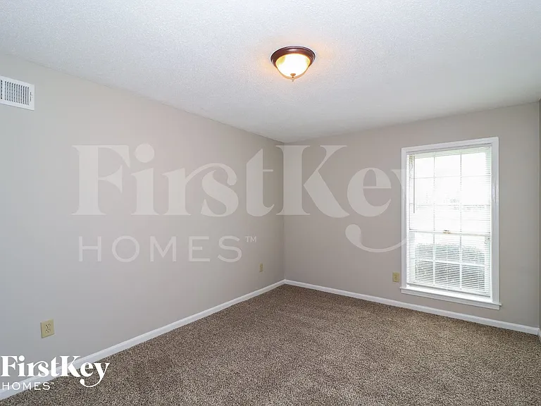 3349 Lynchburg St — Photo 10