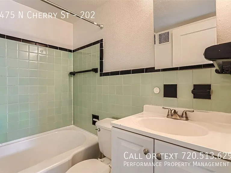 1475 N Cherry St #202 — Photo 7