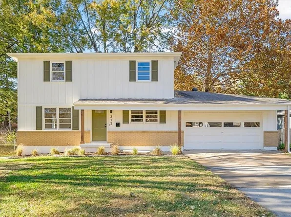 313 S Walker St, Olathe, KS 66061
