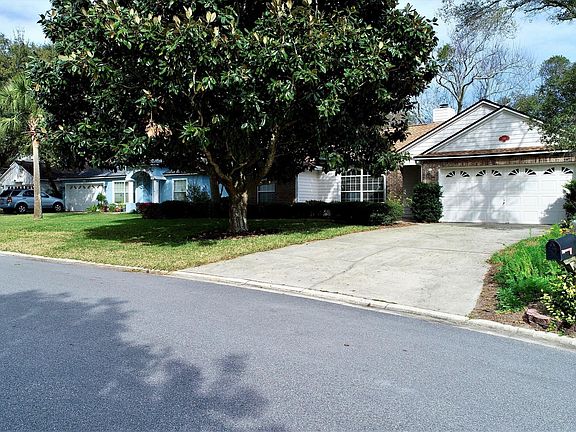 2nd image of 220 Seamist Ct