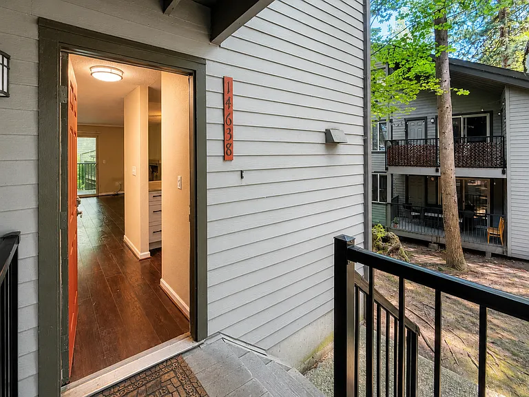 14638 NE 80th Pl — Photo 4