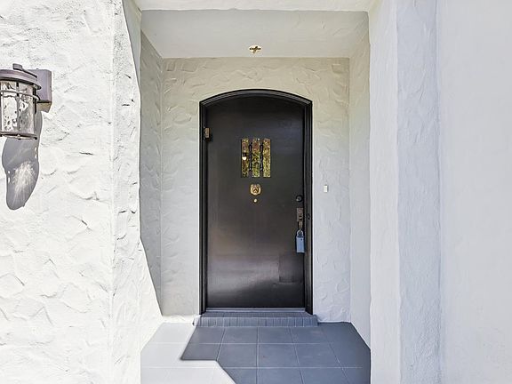 5th image of 2087 Blucher Valley Road