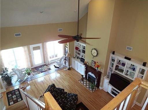 3rd image of 15399 Swan Ct