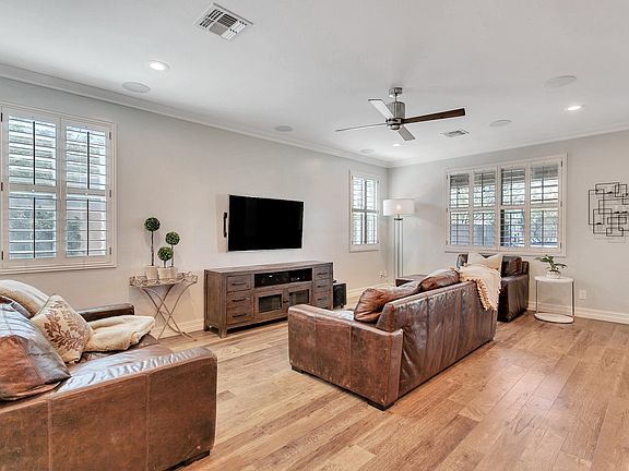 3rd image of 3030 W Woburn Ln