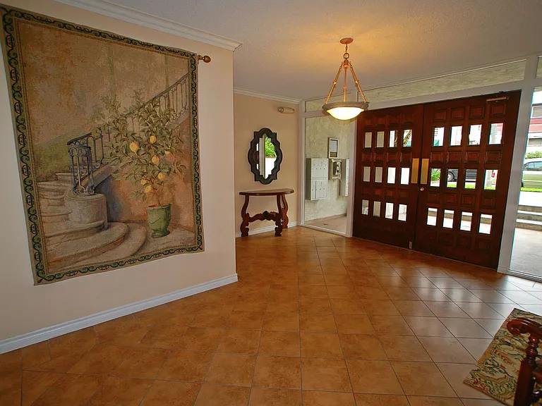 Hamel Granada Apartments..Gorgeous Apartment Available...CALL NOW! — Photo 7