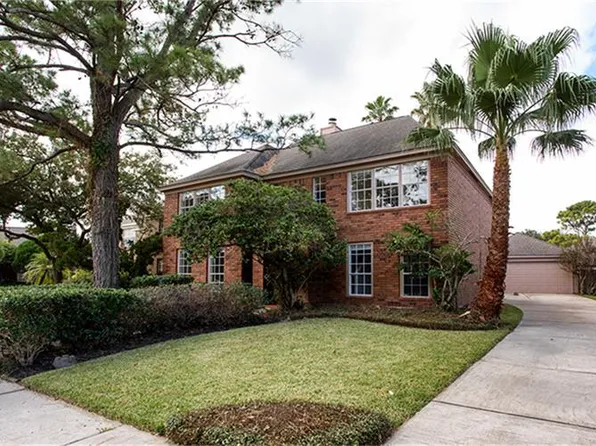 2106 Cherry Hills Dr, League City, TX 77573