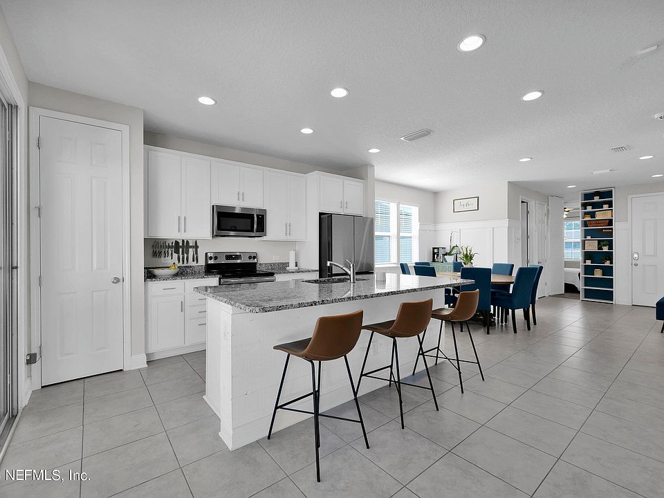1st image of 3390 TRACELAND OAK Lane