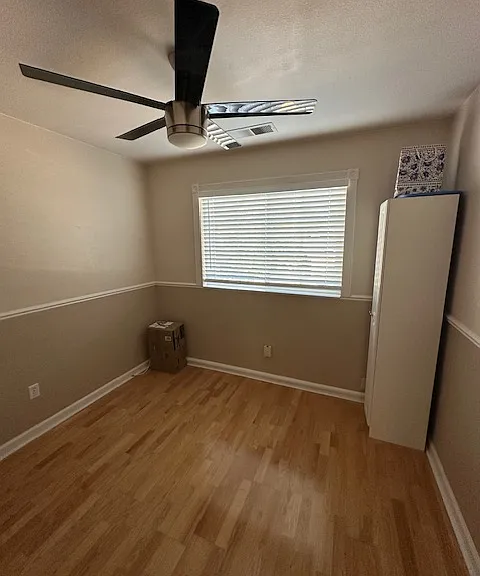 9507 Lazy Creek Dr — Photo 30