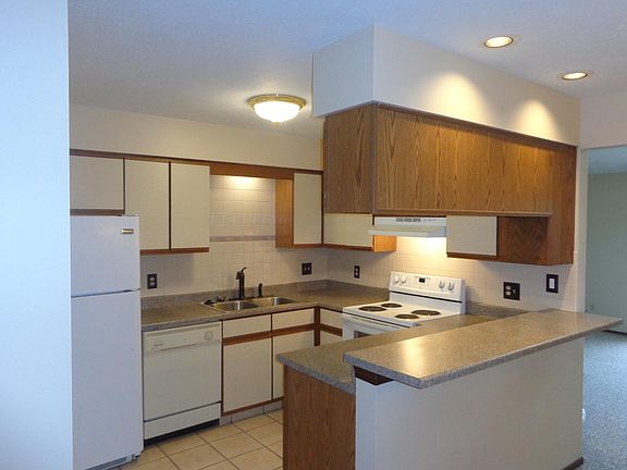 2nd image of 7551 Anderson Ave NE