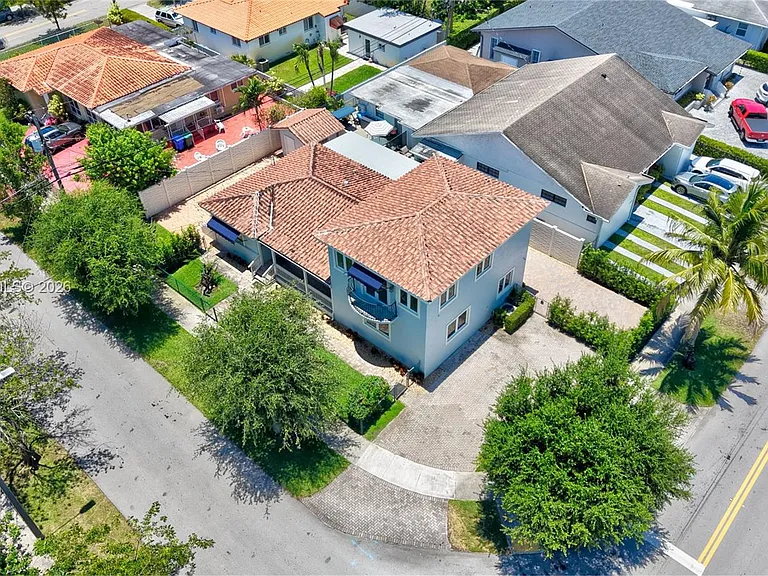 500 SW 51st Ct — Photo 70