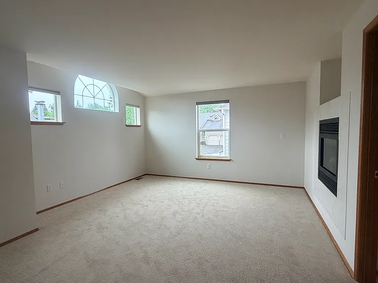 Primary bedroom - HUGE!