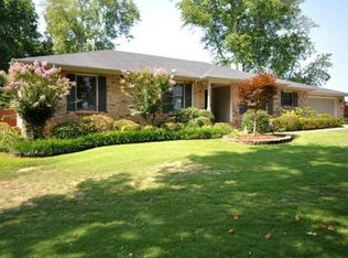 2106 Rosebury Ln SW, Huntsville, AL 35803