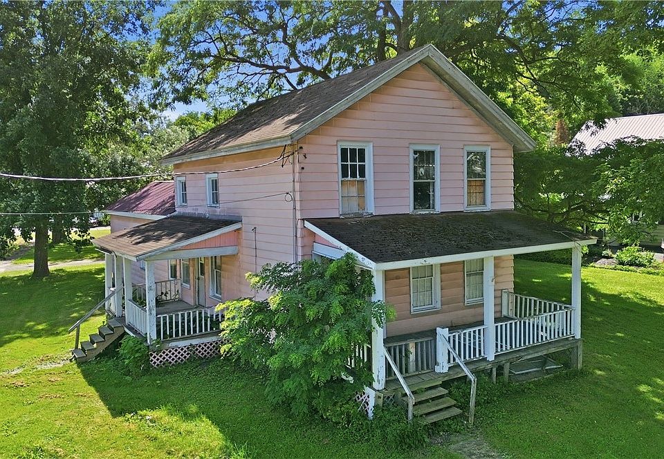 1st image of 37 Lake St