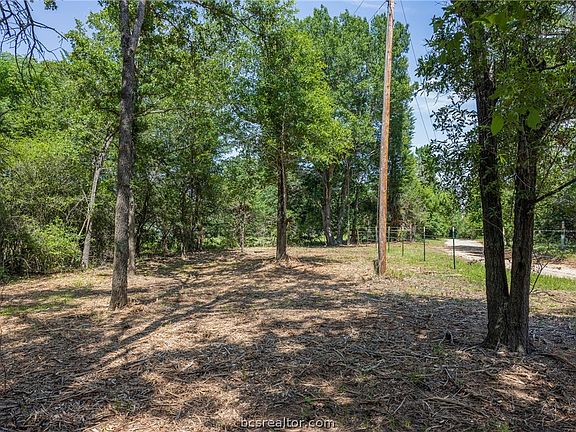 3rd image of Weber Rd