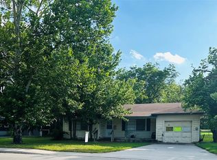 421 N Main St, Springtown, TX 76082