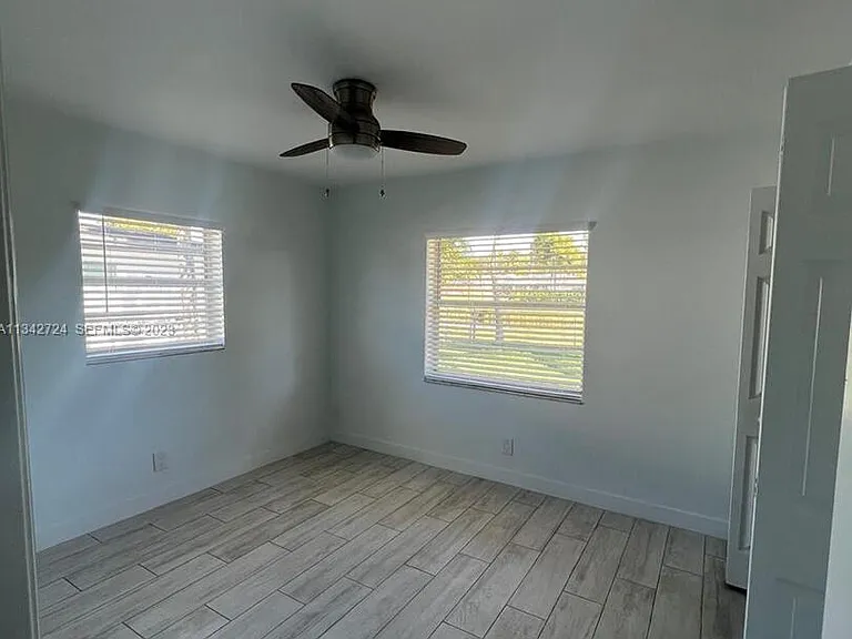 19420 Carolina Cir — Photo 6