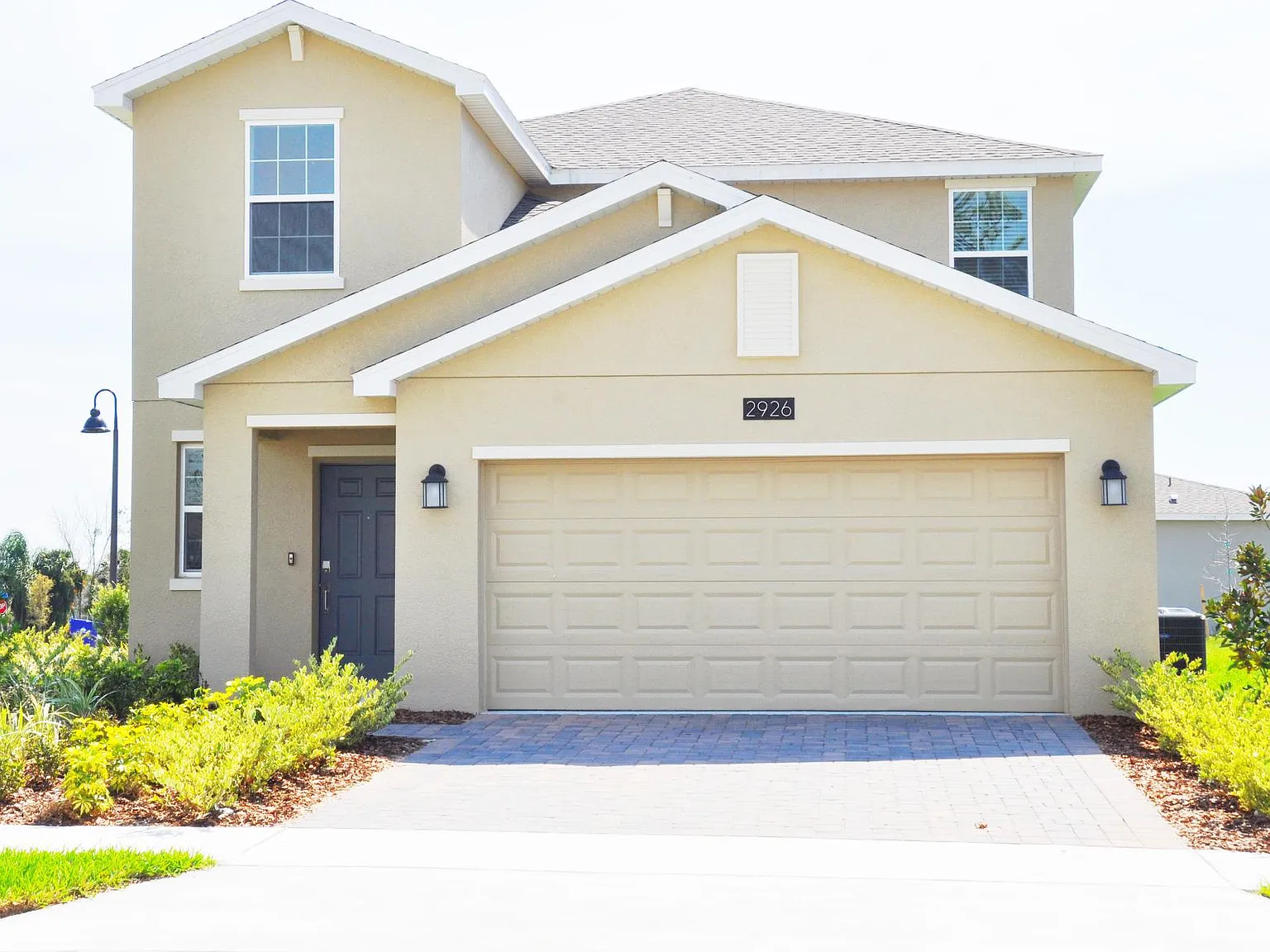 5 bed, 2.5 bath, 2400 sqft, $2,850 — Photo 1